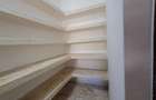 4 Bed Townhouse with En Suite in Spring Valley - 7
