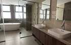 4 Bed Apartment with En Suite in Riverside - 10