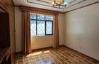 5 Bed House with En Suite in Runda - 20