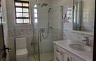 5 Bed House with En Suite in Runda - 15