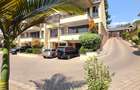 5 Bed Townhouse with En Suite at Convent Drive - 1