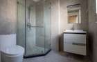 3 Bed Apartment with En Suite at Lavington - 12