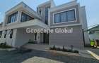 5 Bed House with En Suite in Runda - 1