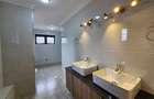 5 Bed Villa with En Suite in Runda - 14