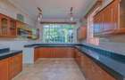 5 Bed Townhouse with En Suite in Kitisuru - 15