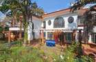 5 Bed House with En Suite in Nyari - 17
