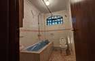 5 Bed House with En Suite in Runda - 4