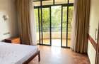 4 Bed Apartment with Swimming Pool in Riverside - 8