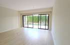 2 Bed Apartment with En Suite at Riverside Drive - 12