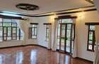 5 Bed House with En Suite at Old Runda - 13