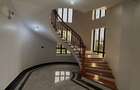 6 Bed Townhouse with En Suite in Runda - 14