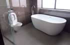 3 Bed Apartment with En Suite in Riverside - 10