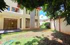 5 Bed Townhouse with En Suite at Lavington Green - 3