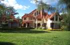 5 Bed House with En Suite at Mimosa Drive - 1