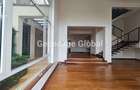 5 Bed Townhouse with En Suite in Lavington - 12