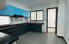 5 Bed Apartment with En Suite at Valley Arcade - 1