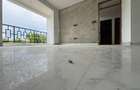 3 Bed Apartment with En Suite at Beach Road - 9