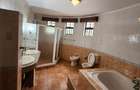 4 Bed House with En Suite at Hardy - 8