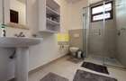 4 Bed Apartment in Riverside - 14