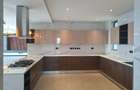 5 Bed Apartment with En Suite in Riverside - 7