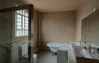 5 Bed House with En Suite in Runda - 15
