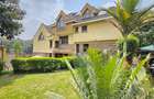 5 Bed Townhouse with En Suite at Lavington Green - 6