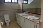 5 Bed Townhouse with En Suite in Karen - 18