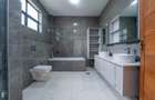 5 Bed Townhouse with En Suite in Lavington - 16