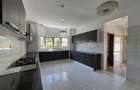 5 Bed Townhouse with En Suite in Runda - 15