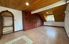 5 Bed Townhouse with En Suite in Rosslyn - 12