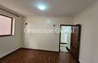 5 Bed House with En Suite in Lavington - 9
