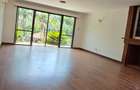5 Bed House with En Suite at Off Un Avenue - 16