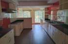 5 Bed Townhouse with En Suite in Lavington - 7