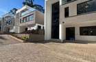 5 Bed Townhouse with En Suite in Kitisuru - 17