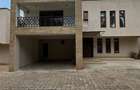 5 Bed Townhouse with En Suite at Convent Drive - 2