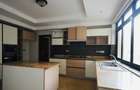 4 Bed Apartment with En Suite at 2026-535 - 14