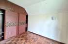 5 Bed Townhouse with En Suite at Othaya Road - 8