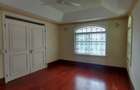 5 Bed House with En Suite in Kitisuru - 12