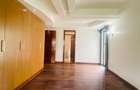 5 Bed Villa with En Suite in Lavington - 13