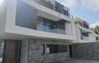 4 Bed Townhouse with En Suite at Paradise Lost - 10