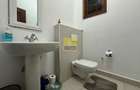 4 Bed Apartment in Riverside - 10
