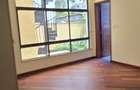 5 Bed Townhouse with En Suite at Lavington Road - 13