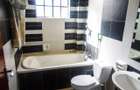 3 Bed Apartment with Swimming Pool in Riverside - 6
