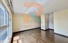 3 Bed Apartment with En Suite in Riverside - 16