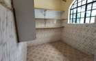 4 Bed House with En Suite in Ridgeways - 8