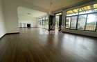 4 Bed House with En Suite in Nanyuki - 2