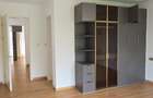 5 Bed Townhouse with En Suite in Lavington - 11