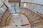 5 Bed House with En Suite in Nyari - 9