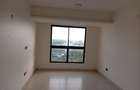 3 Bed Apartment with En Suite at Green Wood Drive - 4