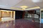 5 Bed Townhouse with En Suite at Convent Drive - 9